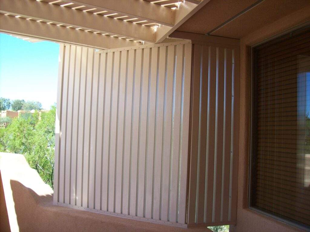Lattice_Privacy_Wall_Liberty_Awnings_&_Shades_09.JPG