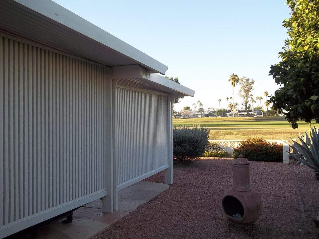 Lattice_Privacy_Wall_Liberty_Awnings_&_Shades_10.JPG
