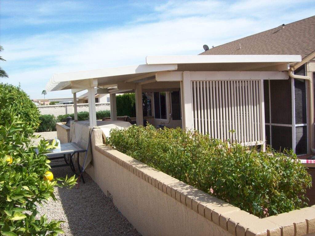 Lattice_Privacy_Wall_Liberty_Awnings_&_Shades_13.JPG